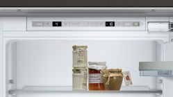 Neff KI7863D20R Встраиваемый холодильник, оснащен контейнером Chiller с регулировкой влажности