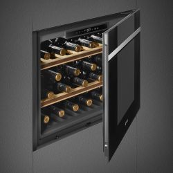 SMEG CVI121N3 Холодильный шкаф для вина встраиваемый, 60 см, высота 45 см, петли слева, черное стекло