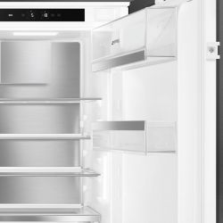 Smeg C9174TN5D Двухкамерный холодильник, полный No Frost, Зона свежести, высота 178 см.
