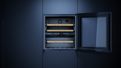 Kuppersbusch FWK 6862.0 S Винный шкаф, чёрное стекло, без ручки, вместимость 30 бутылок, 2 температурные зоны, высота -60 см.