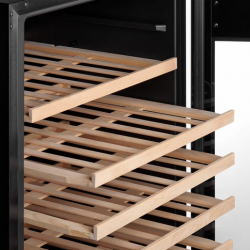 KUPPERSBERG RBW 85 Встраиваемый винный шкаф, 135 л., 54 бутылки Температуры: 5-20°C, Кол-во полок: 5, одна температурных зона, Ширина, см 59,5 Высота, см 80,5 Глубина, см 57