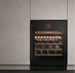 KUPPERSBERG RBW 85 Встраиваемый винный шкаф, 135 л., 54 бутылки Температуры: 5-20°C, Кол-во полок: 5, одна температурных зона, Ширина, см 59,5 Высота, см 80,5 Глубина, см 57