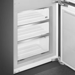 Smeg C9174DN2D1 Встраиваемый комбинированный холодильник, Инвертор,  высота 177 см., полный No-Frost. задняя стенка металл., Жесткое крепление фасада,