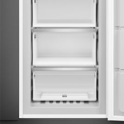 Smeg S9F174DND Морозильные камера Встраиваемая Тип охлаждения: No-Frost Тип петель (шарнира): Жесткое крепление Дверной упор: Правая, Дверь перенавешиваемая,  Ниша для встраивания: 178 см.